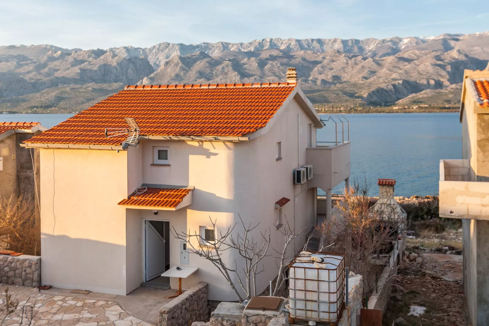 Cozy Apartments in Zadar with Sea and Mountain Views - Studio Apartment with Mountain View (owner 4) - Buitenlucht