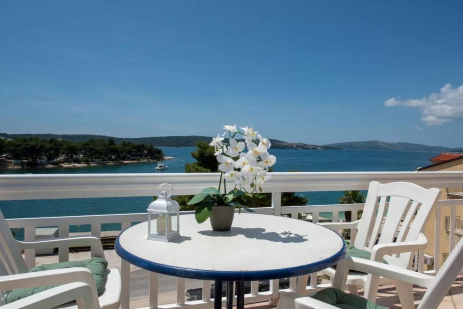 Villa Tomi - Double Room With Sea View (3) - Terrasbalkon