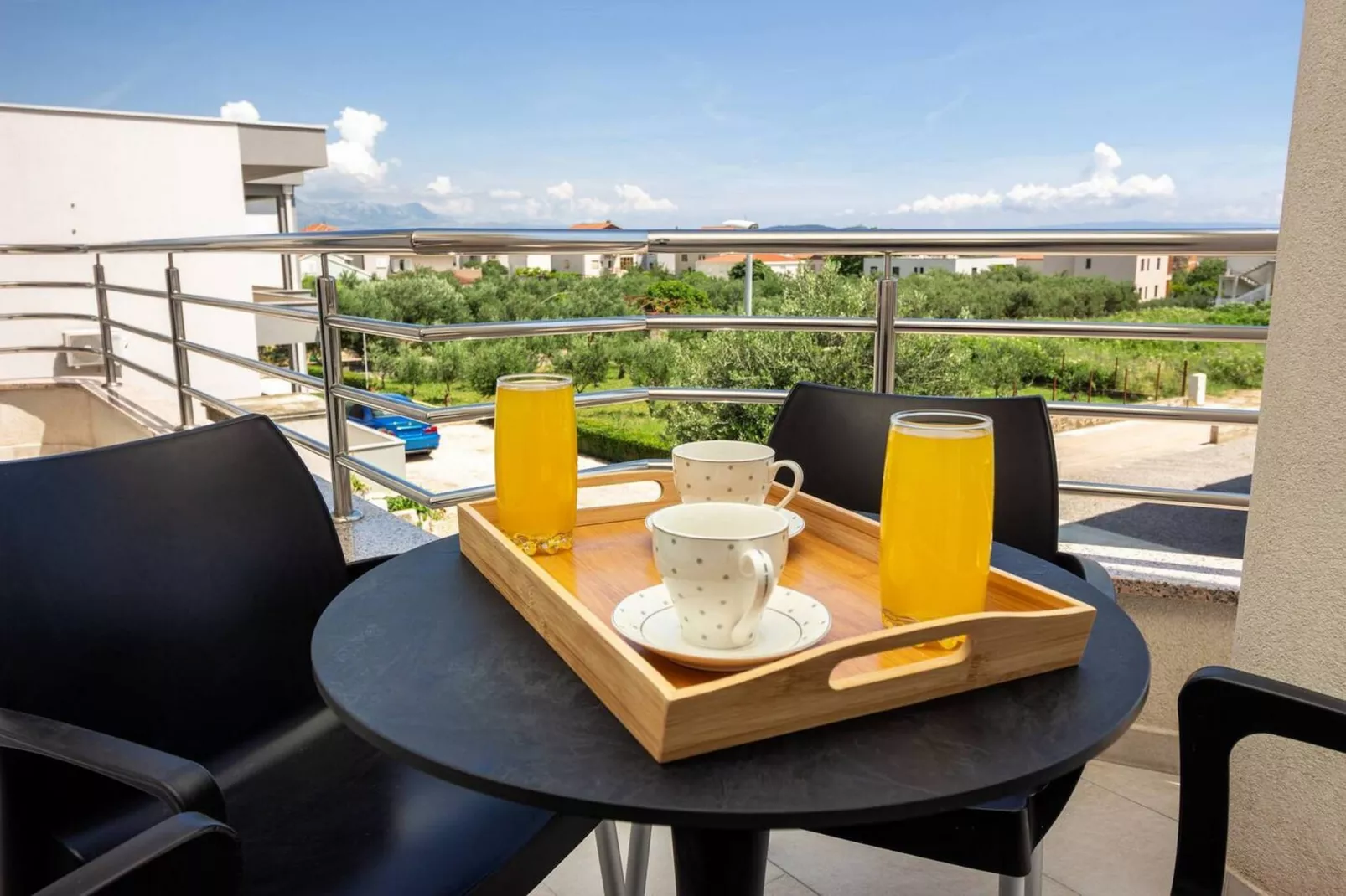 Modern Apartments with Private Balcony - One Bedroom Apartment (Owner S1) - Terrasbalkon