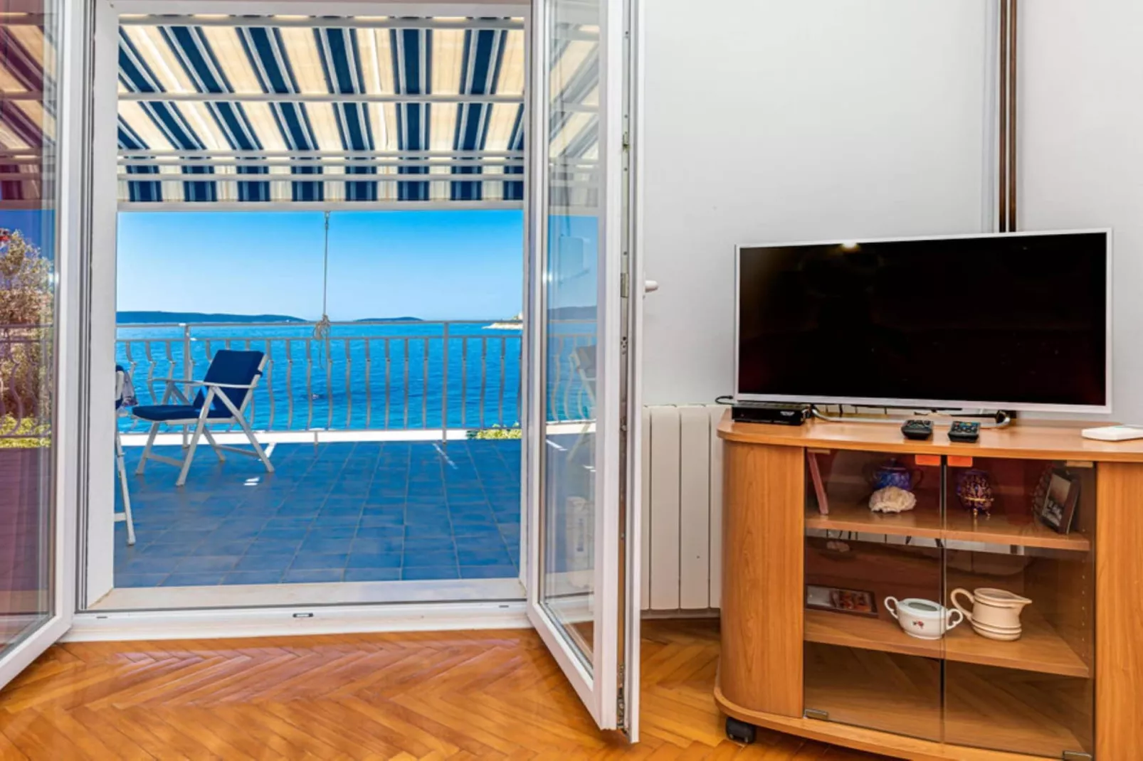 Holiday Home by the Sea with Terrace & Ocean Views on Čiovo - Two Bedroom Holiday Home - Uitzicht