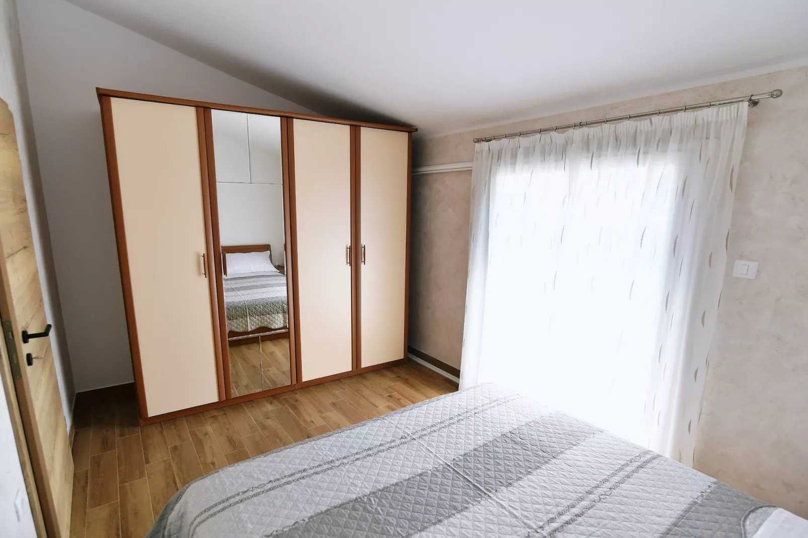 Charming Holiday Home with Terrace and Garden - One Bedroom Holiday Home - Slaapkamer