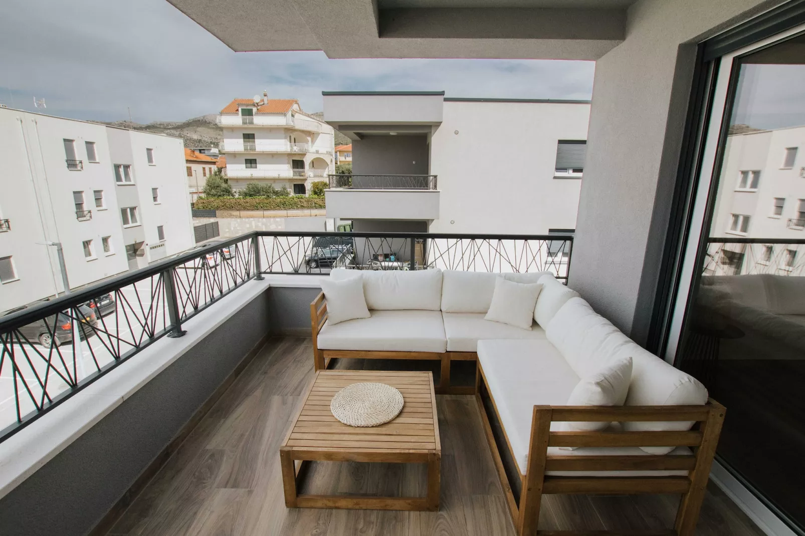 Spacious Luxury Trogir Apartments - Standard Two Bedroom Apartment (Nora) - Terrasbalkon