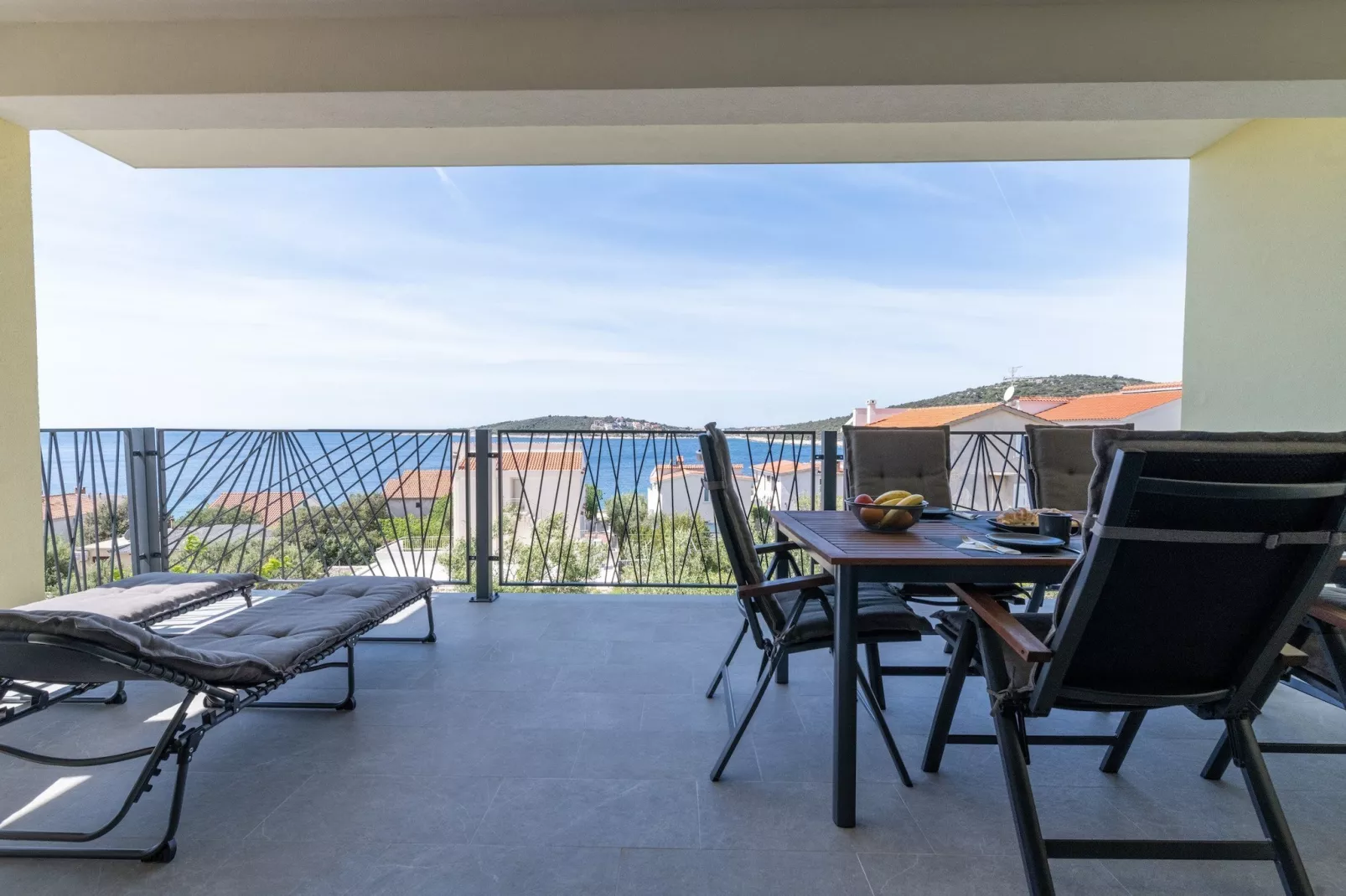 Luxury Living at Horizon Retreat - Deluxe Two Bedroom Apartment (owner  West S6) - Terrasbalkon