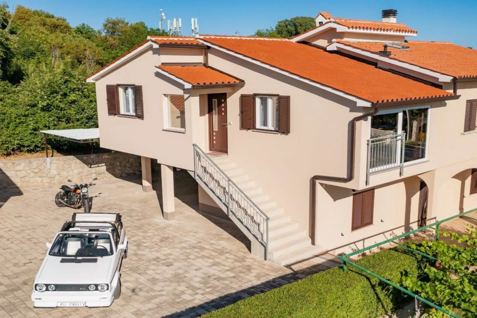 Stylish Two Bedroom Apartment in Labin - Two Bedroom Apartment with Terrace - Buitenlucht