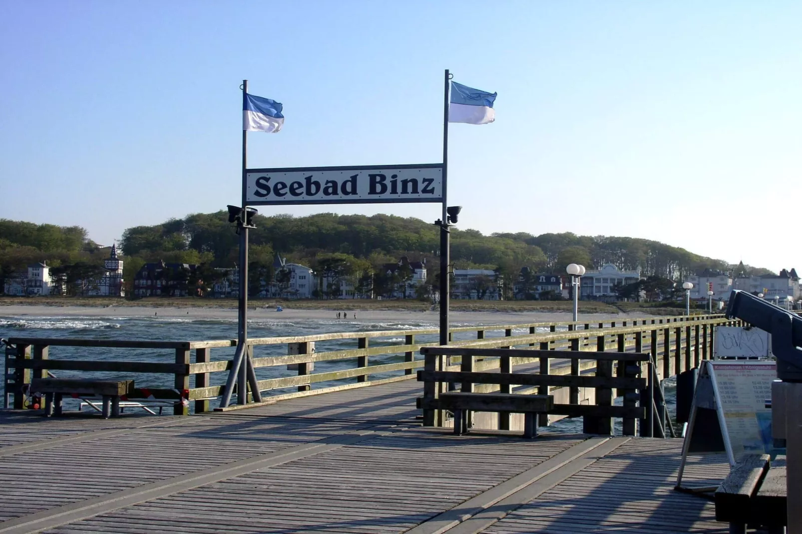 Chalk Cliff Base: Eco-Chic Wonen - Buitenlucht