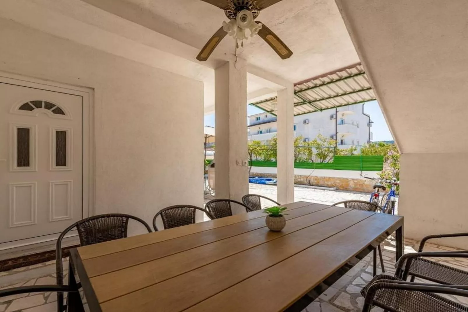 Three Bedroom Holiday Home - Binnen