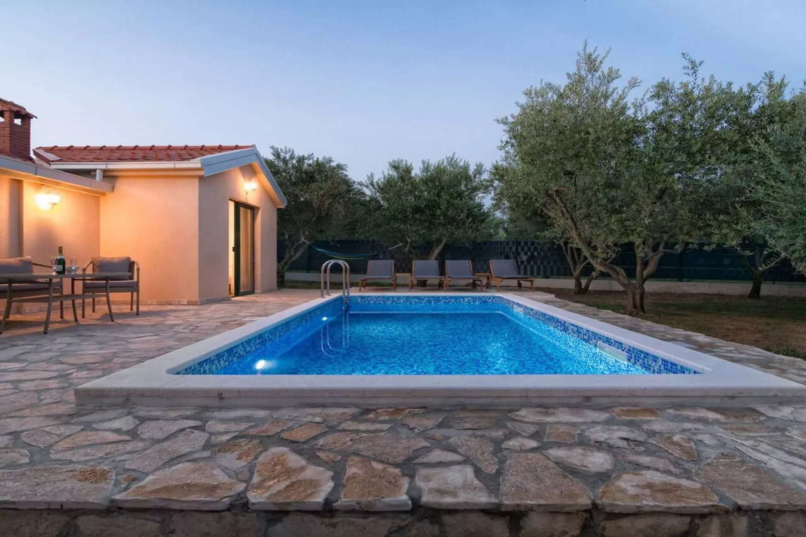Hidden Gem Holiday Home with Pool in Kastel Stafilic - Two Bedroom Holiday Home with Pool - Zwembad