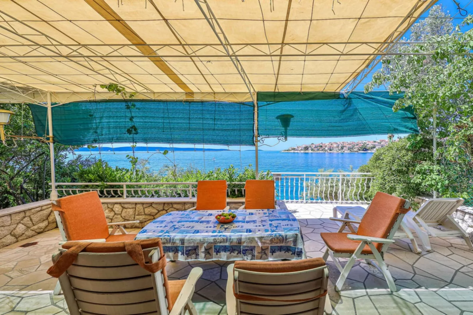 Holiday Home by the Sea with Terrace & Ocean Views on Čiovo - Two Bedroom Holiday Home - Terras