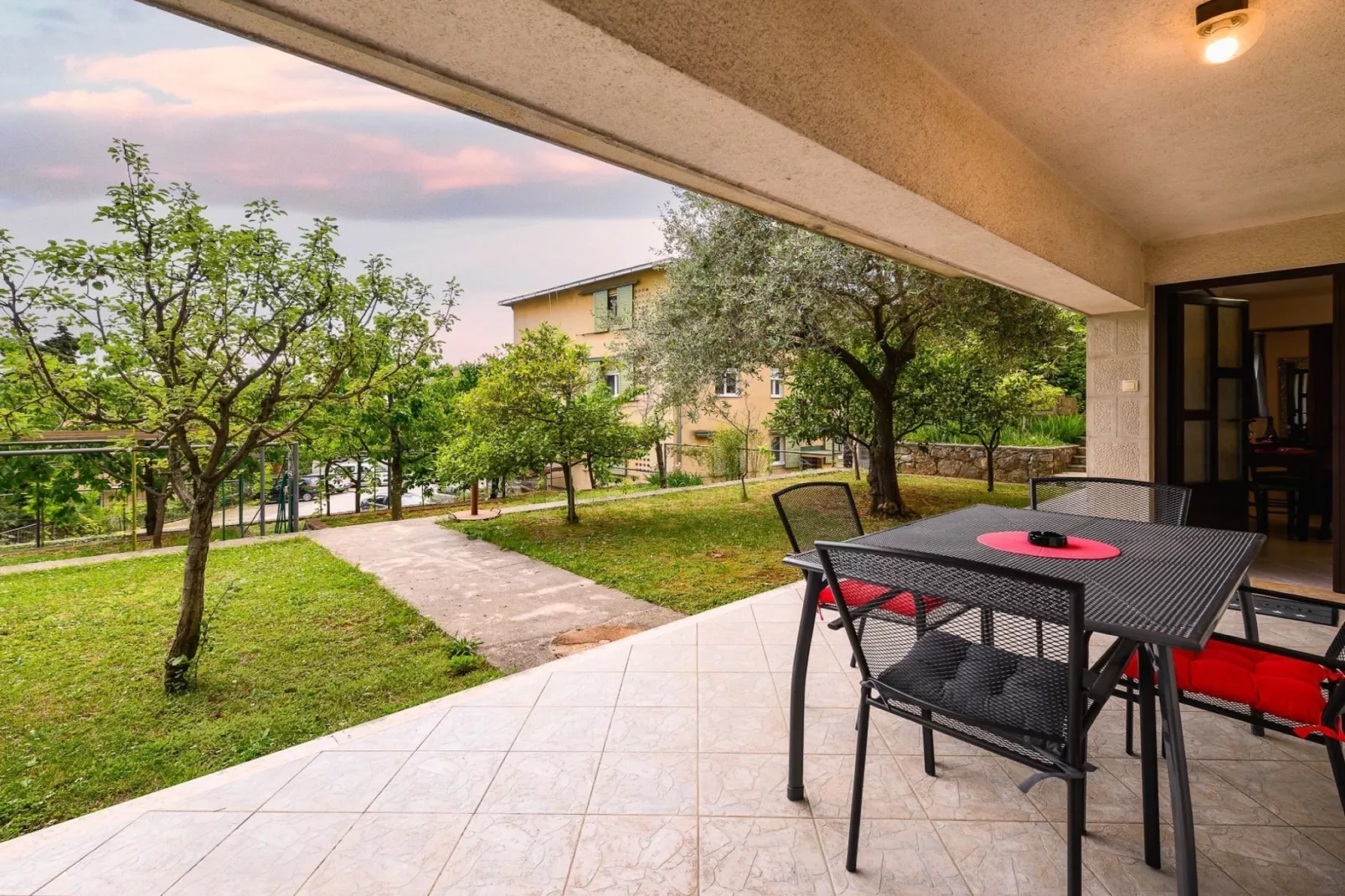 Charming Lovran Apartments with Wonderful Sea View - Two Bedroom Apartment - Buitenlucht