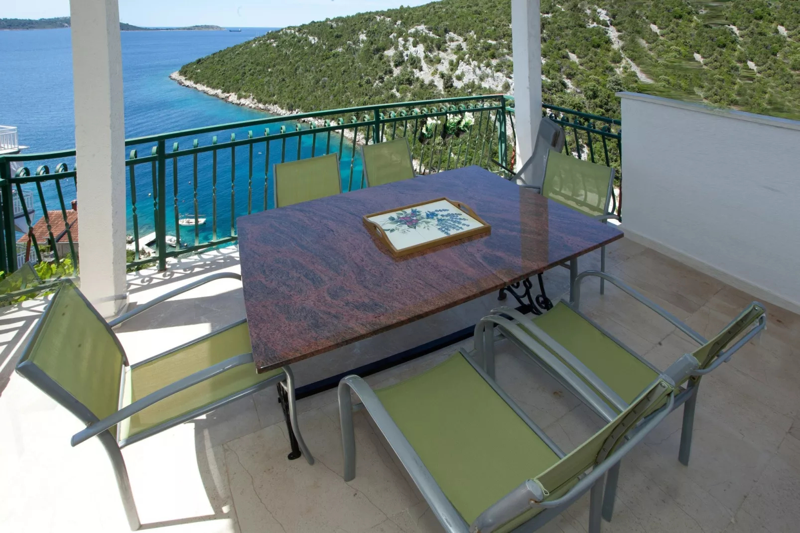 Wonderful Visinisce Apartments with Terrace and Sea Views - Standard Three Bedroom Apartment (Owner 2) - Terras