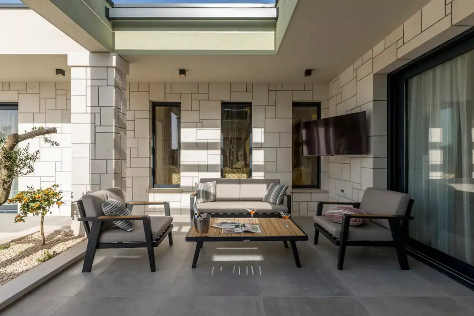 Sophisticated Oasis Residence Villa with Pool - Three Bedroom Villa with Pool - Faciliteiten