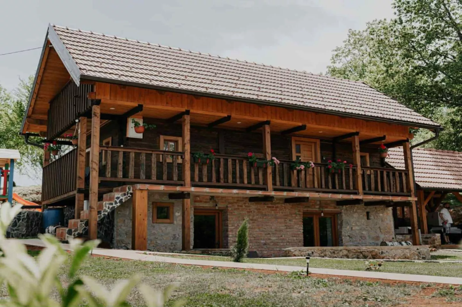 Holiday Home Šapat Šume - Three Bedroom Holiday Home  with Sauna and Hot-Tub - Buitenlucht