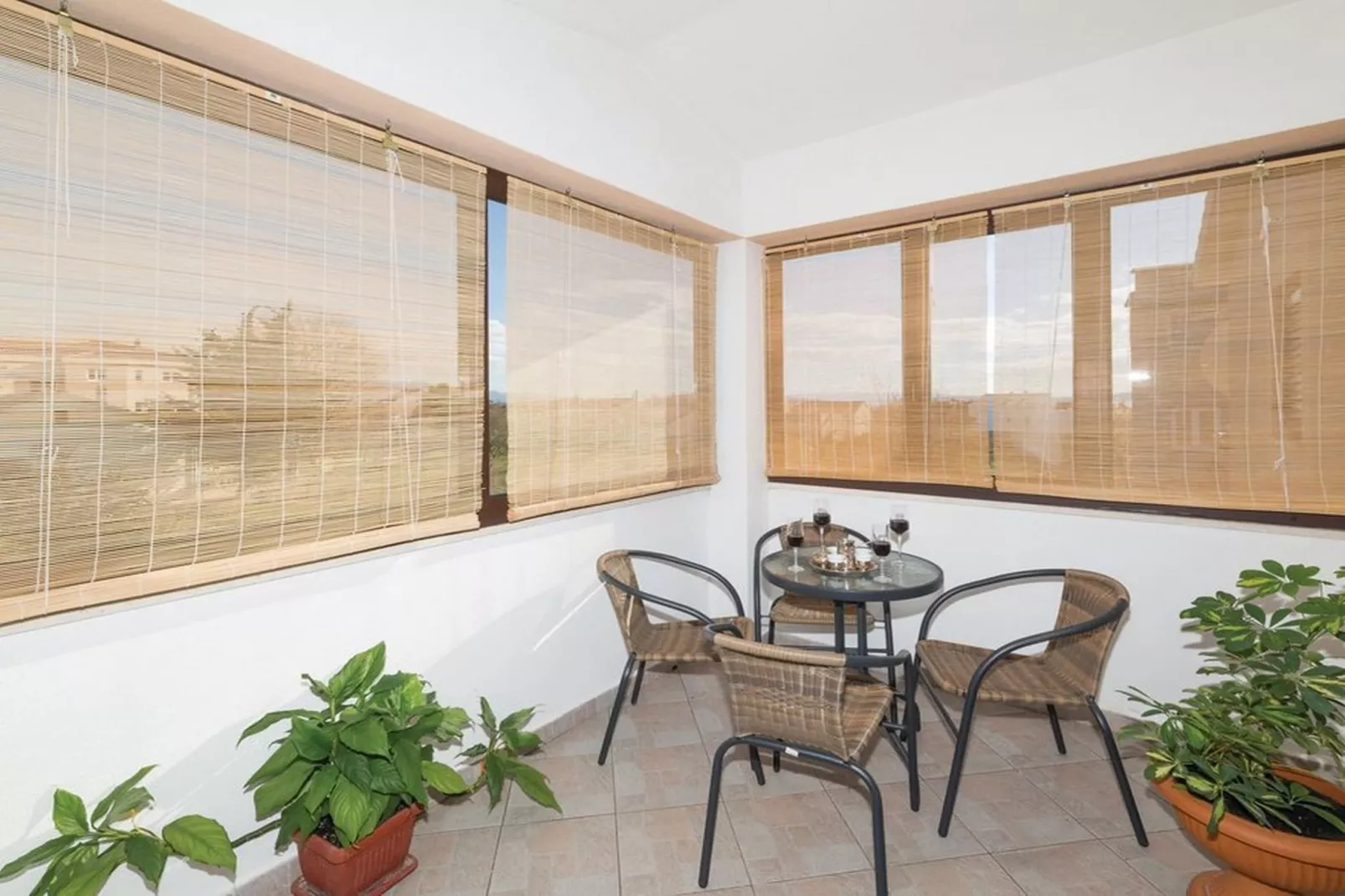 Mediterranean Stylish Villa with Pool in Kastel Stari - Six Bedroom Villa with Pool - Buitenlucht