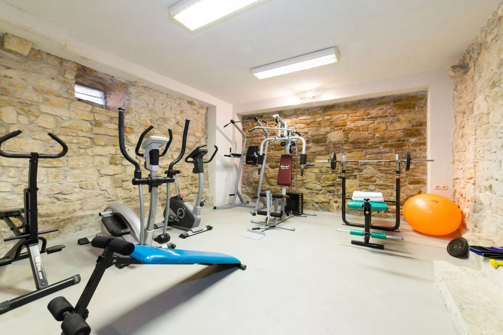 Four Bedroom Villa - Sportzaal