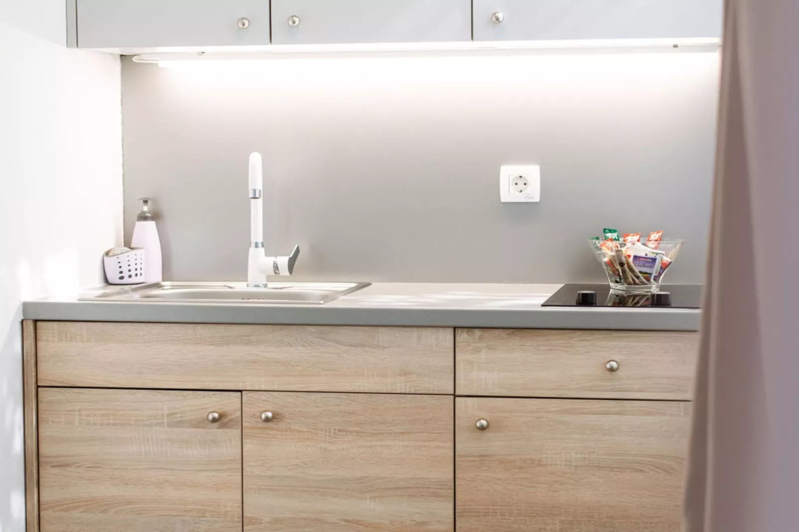 Stylish Apartments with Osijek Near Top Attractions - Standard Studio Apartment  - Maks 3 - Keuken