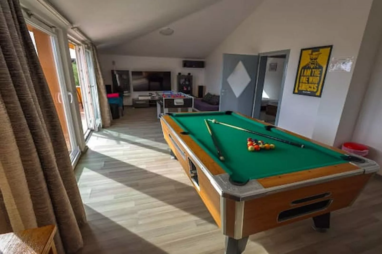 Exclusive Elegant Villa with Pool in Kastel Novi - Seven Bedroom Villa with Pool - Faciliteiten