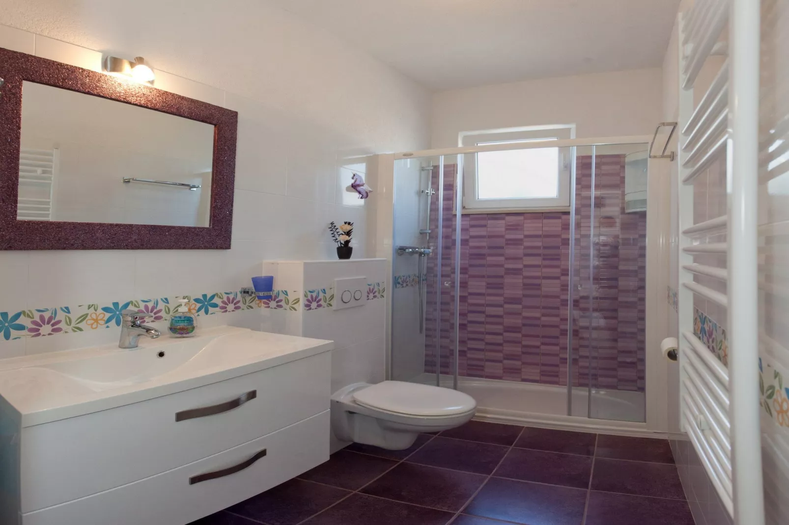 Wonderful Visinisce Apartments with Terrace and Sea Views - Standard Two Bedroom Apartment  (Owner 1) - Badkamer
