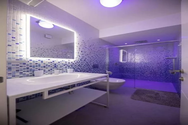 Buena Vista - Two Bedroom Holiday Home with Swimming pool - Badkamer