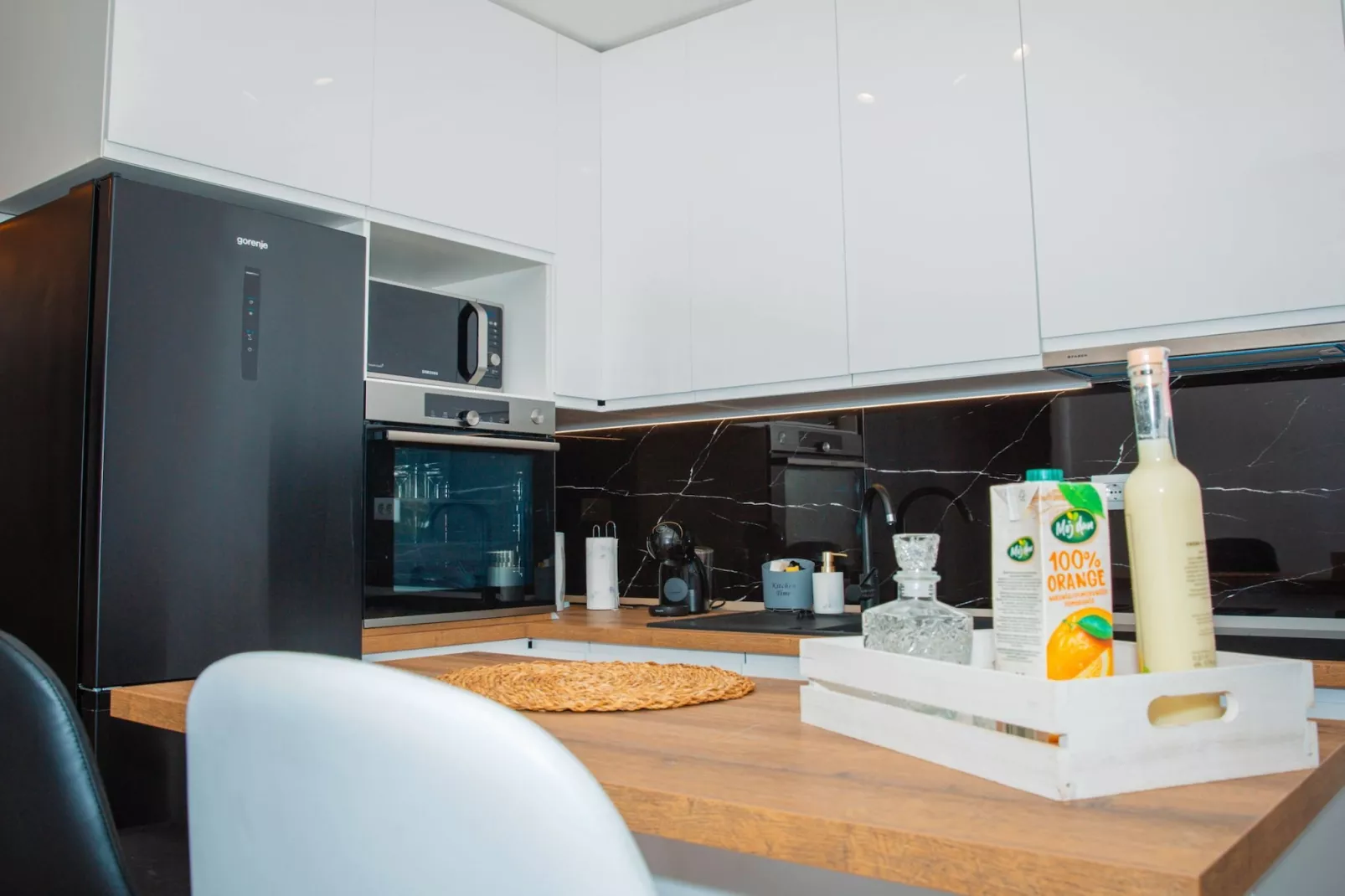 Apartment Matko - Two Bedrom Apartment with Beach View - Keuken