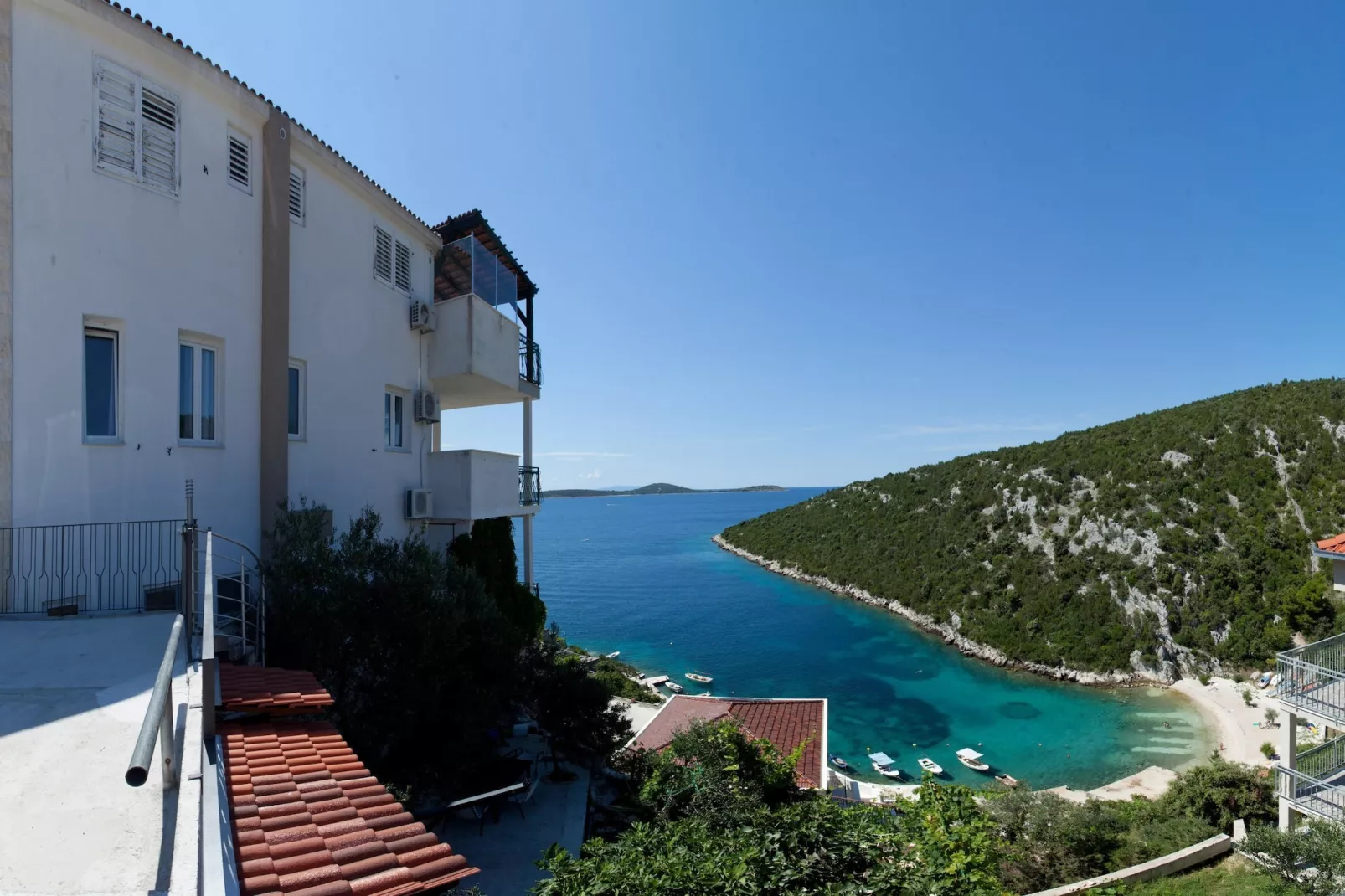 Wonderful Visinisce Apartments with Terrace and Sea Views - Standard Two Bedroom Apartment  (Owner 1) - Buitenlucht