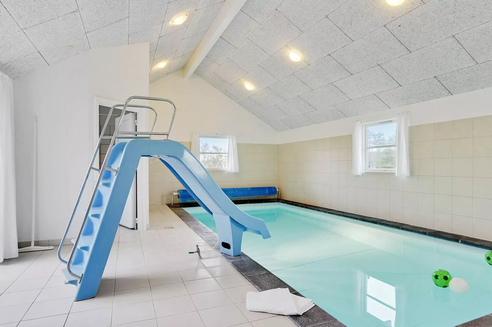 24 persoons vakantie huis in Idestrup-Zwembad