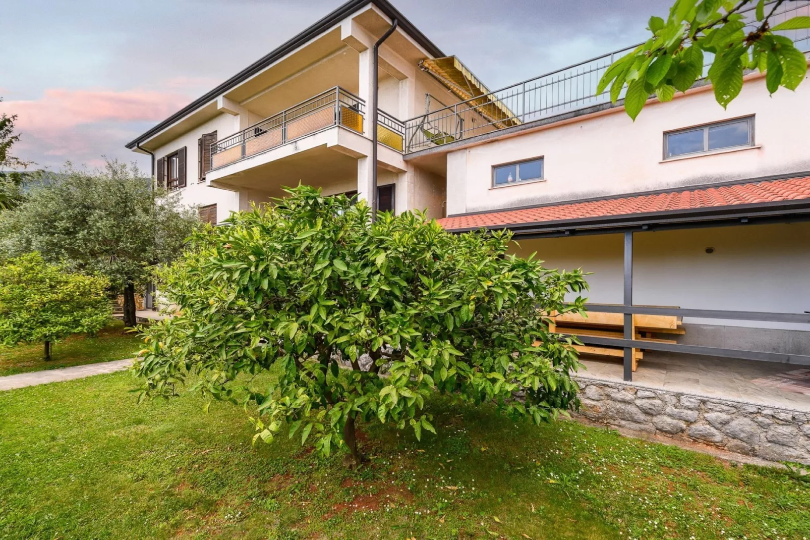 Charming Lovran Apartments with Wonderful Sea View - Two Bedroom Apartment - Buitenlucht