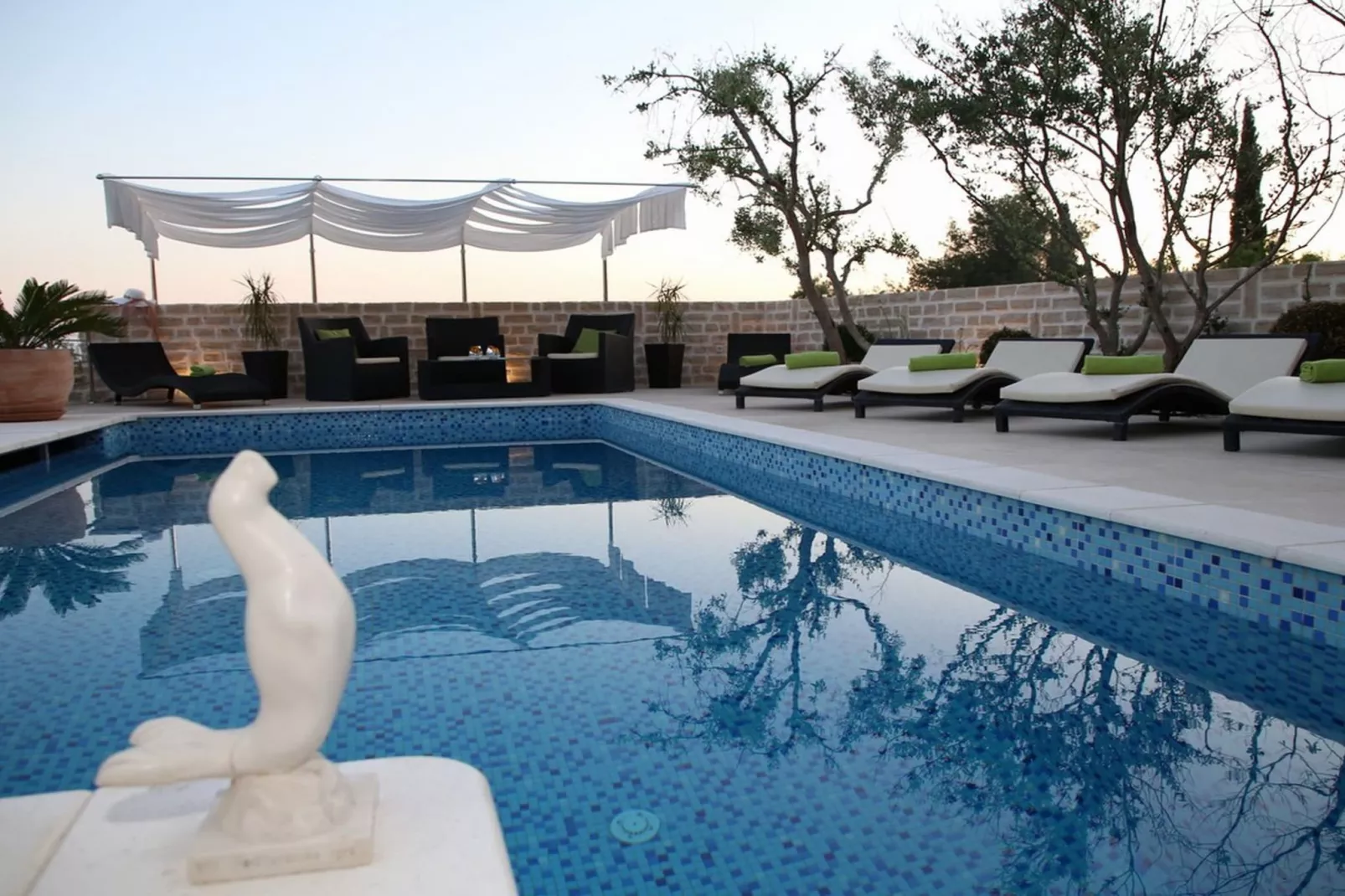 Okrug Gornji Luxurious Escape Villa with Pool - Five Bedroom Villa with Pool - Zwembad