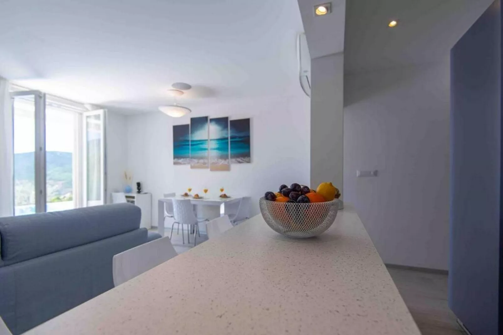 Buena Vista - Two Bedroom Holiday Home with Swimming pool - Binnen