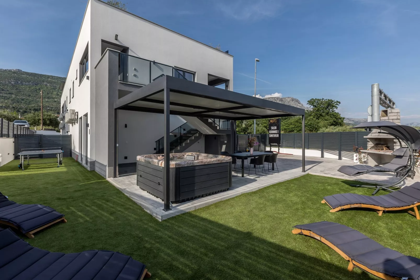 Scenic Kastel Luksic Apartments - Three Bedroom Apartment - Buitenlucht