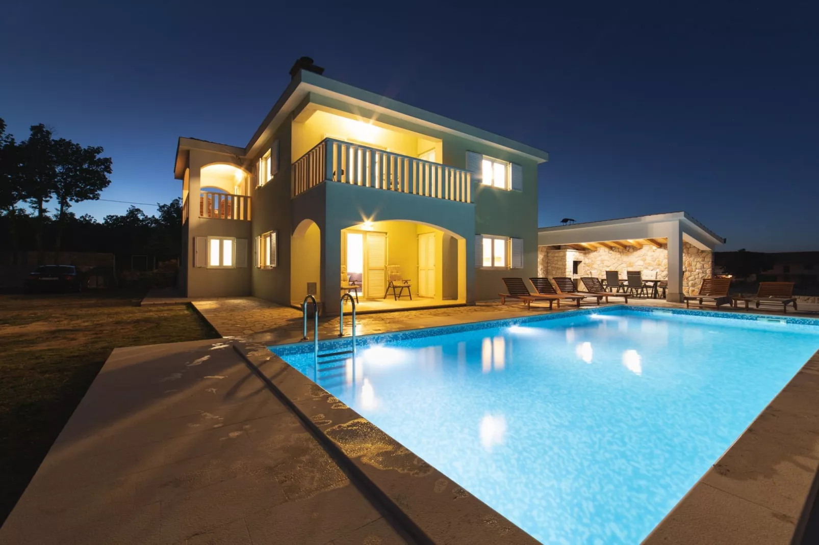 Idyllic Getaway Lovrec Villa with Pool - Five Bedroom Villa with Pool - Buitenlucht