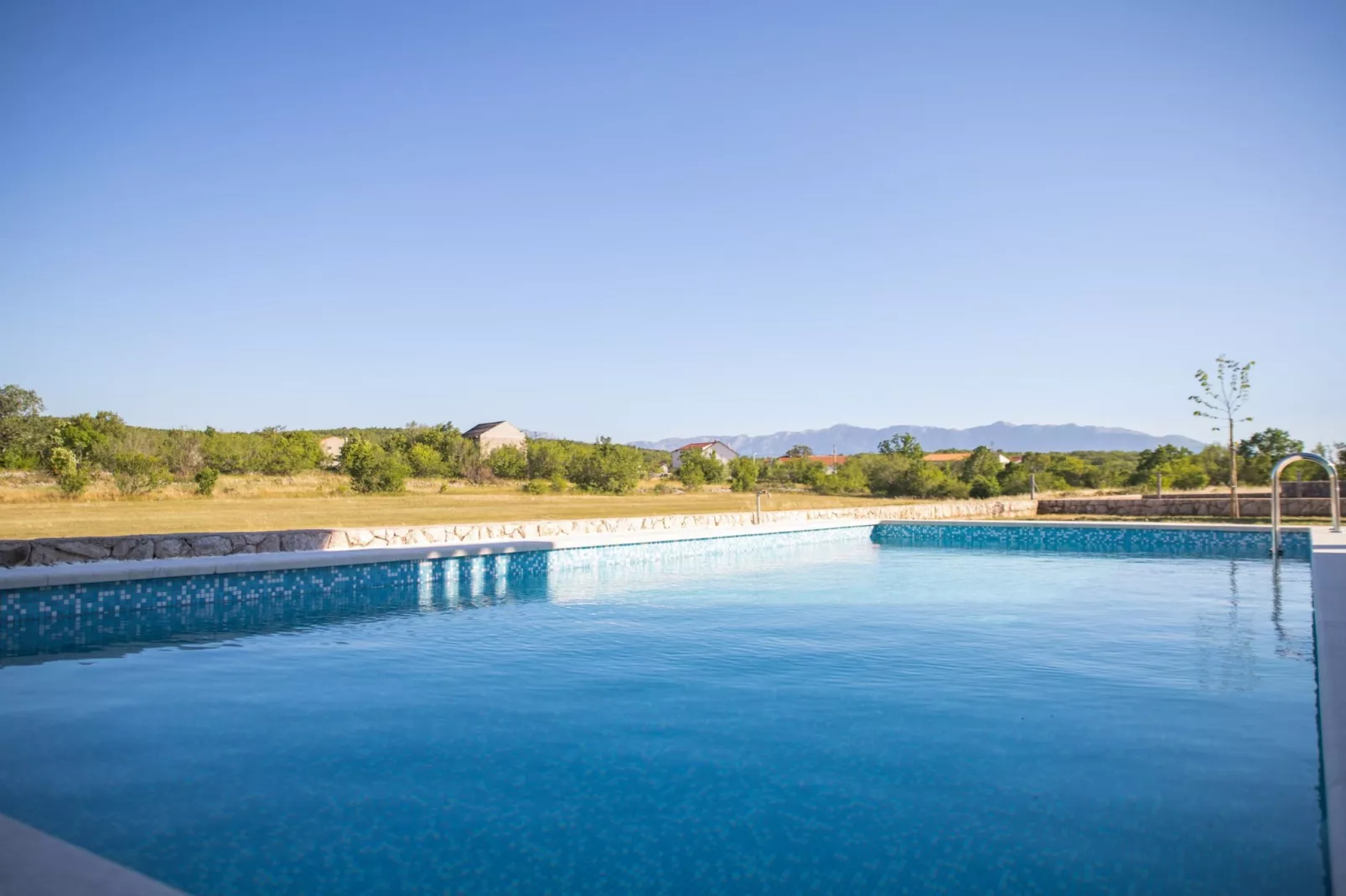 Idyllic Getaway Lovrec Villa with Pool - Five Bedroom Villa with Pool - Zwembad