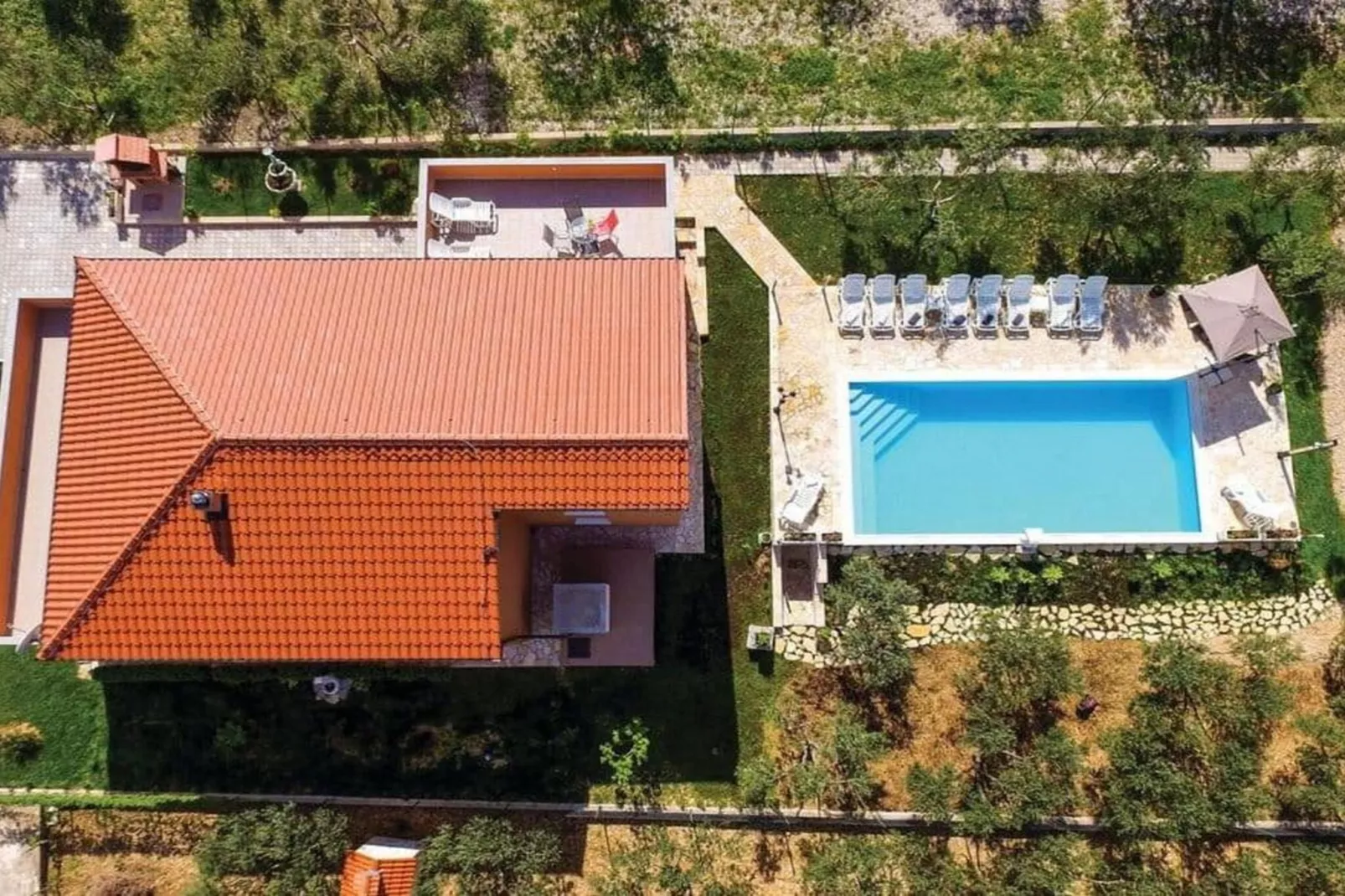 Exclusive Elegant Villa with Pool in Kastel Novi - Seven Bedroom Villa with Pool - Uitzicht