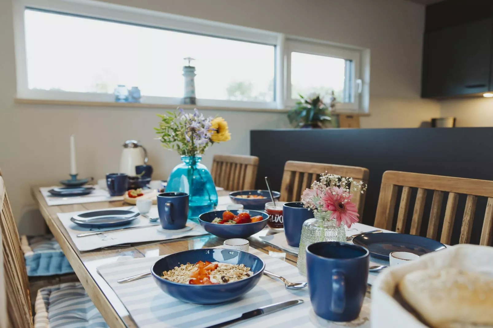 Chalk Cliff Base: Eco-Chic Wonen - Binnen