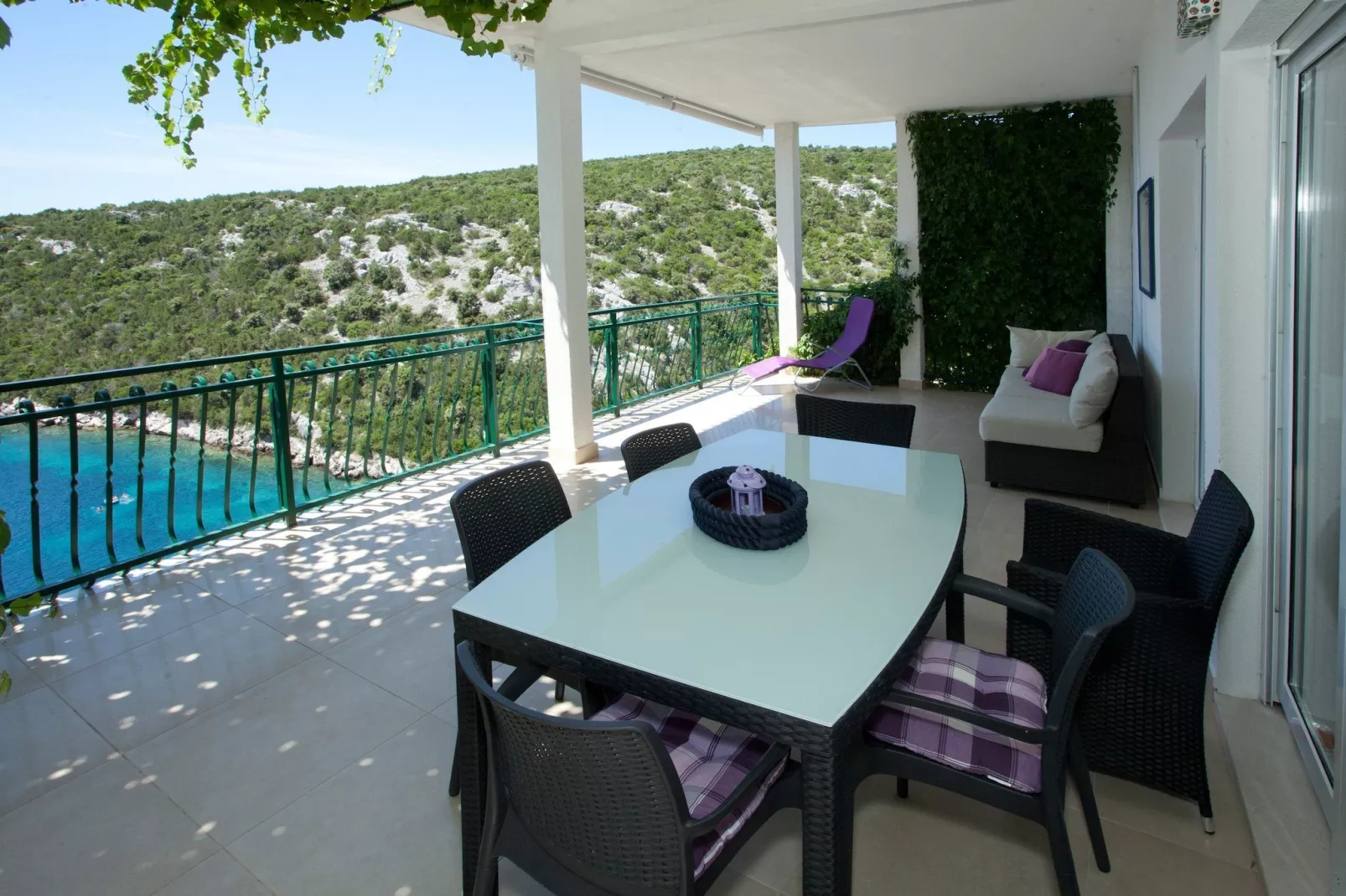 Wonderful Visinisce Apartments with Terrace and Sea Views - Standard Two Bedroom Apartment  (Owner 1) - Terras