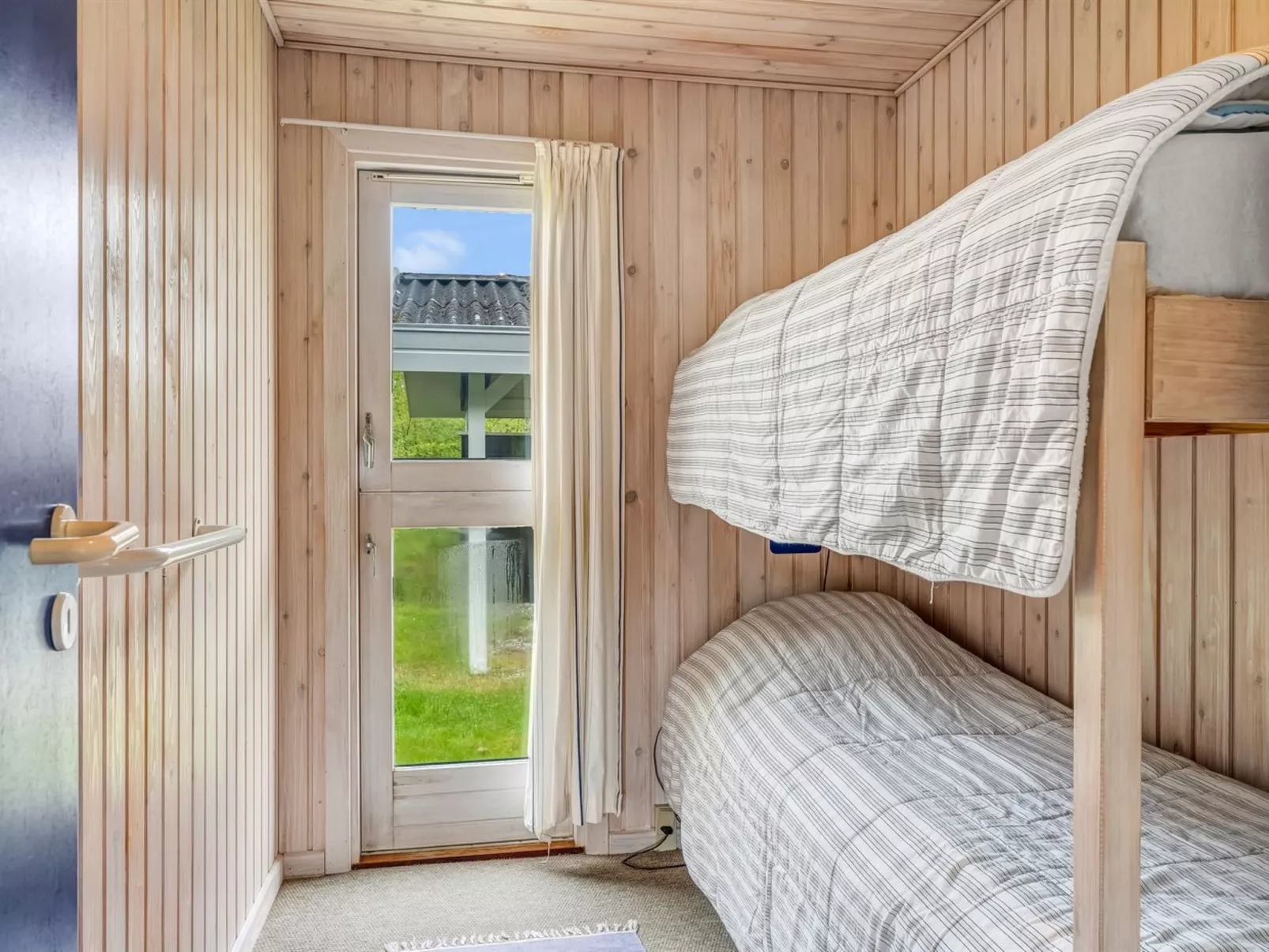 "Vlatko" - 2.9km from the sea