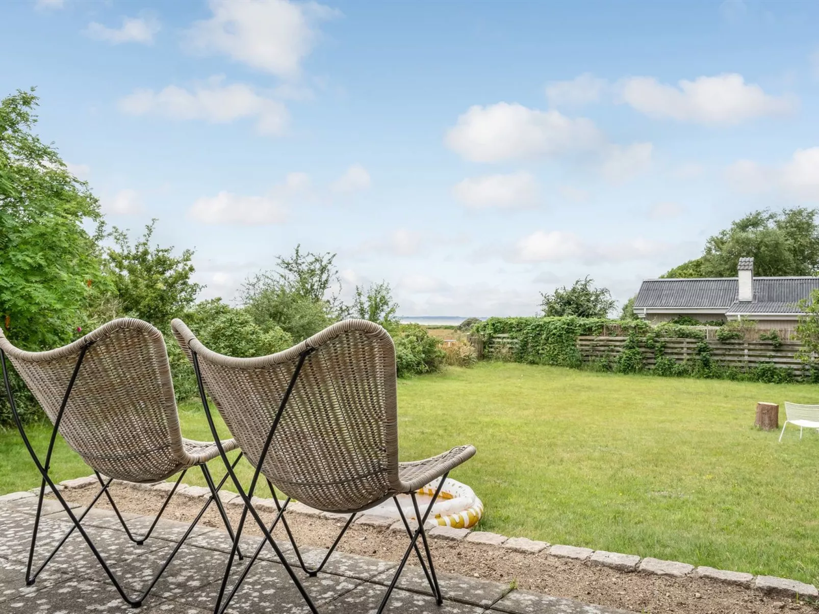 "Bernadete" - 50m to the fjord - Buiten