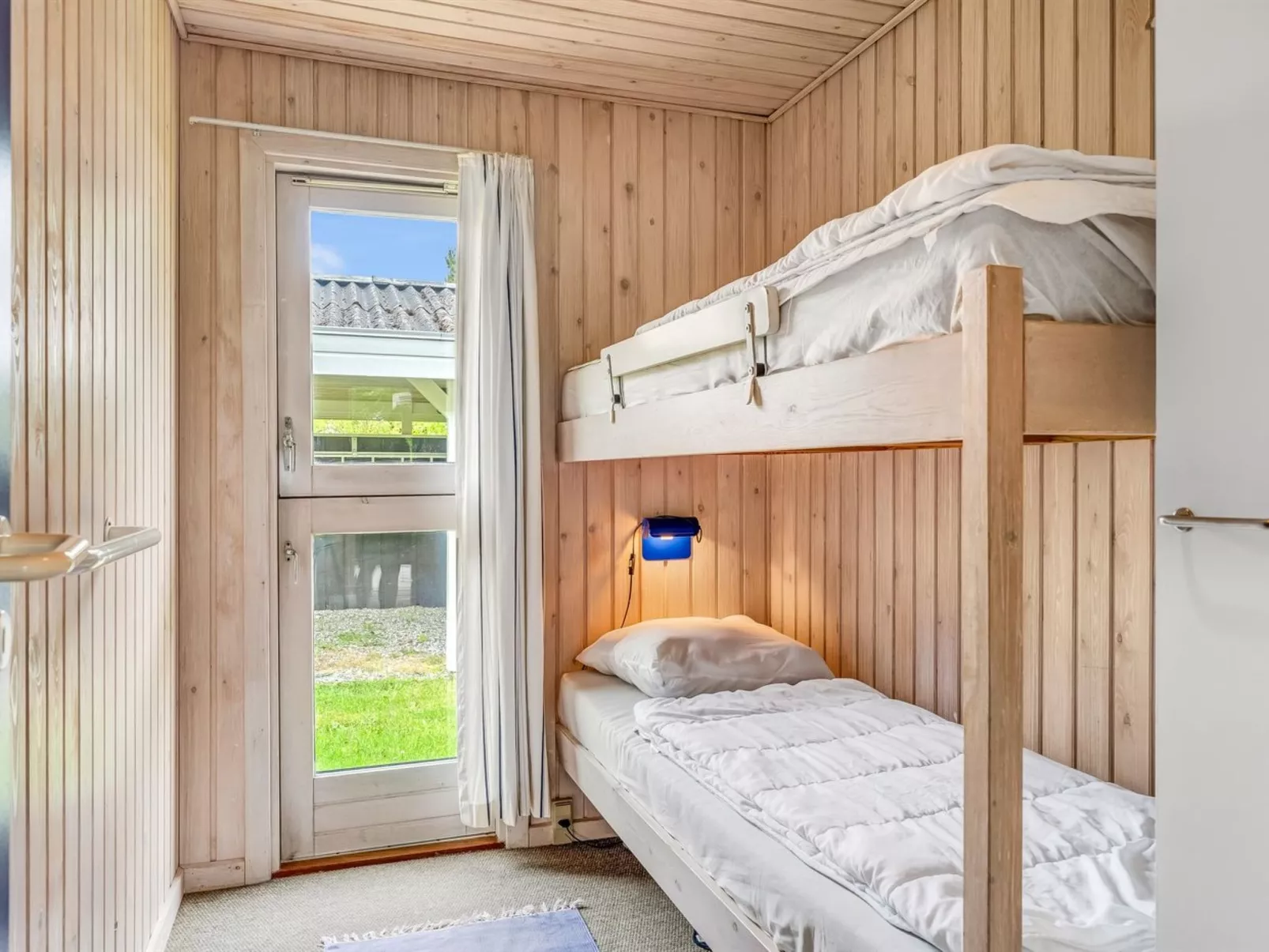 "Vlatko" - 2.9km from the sea