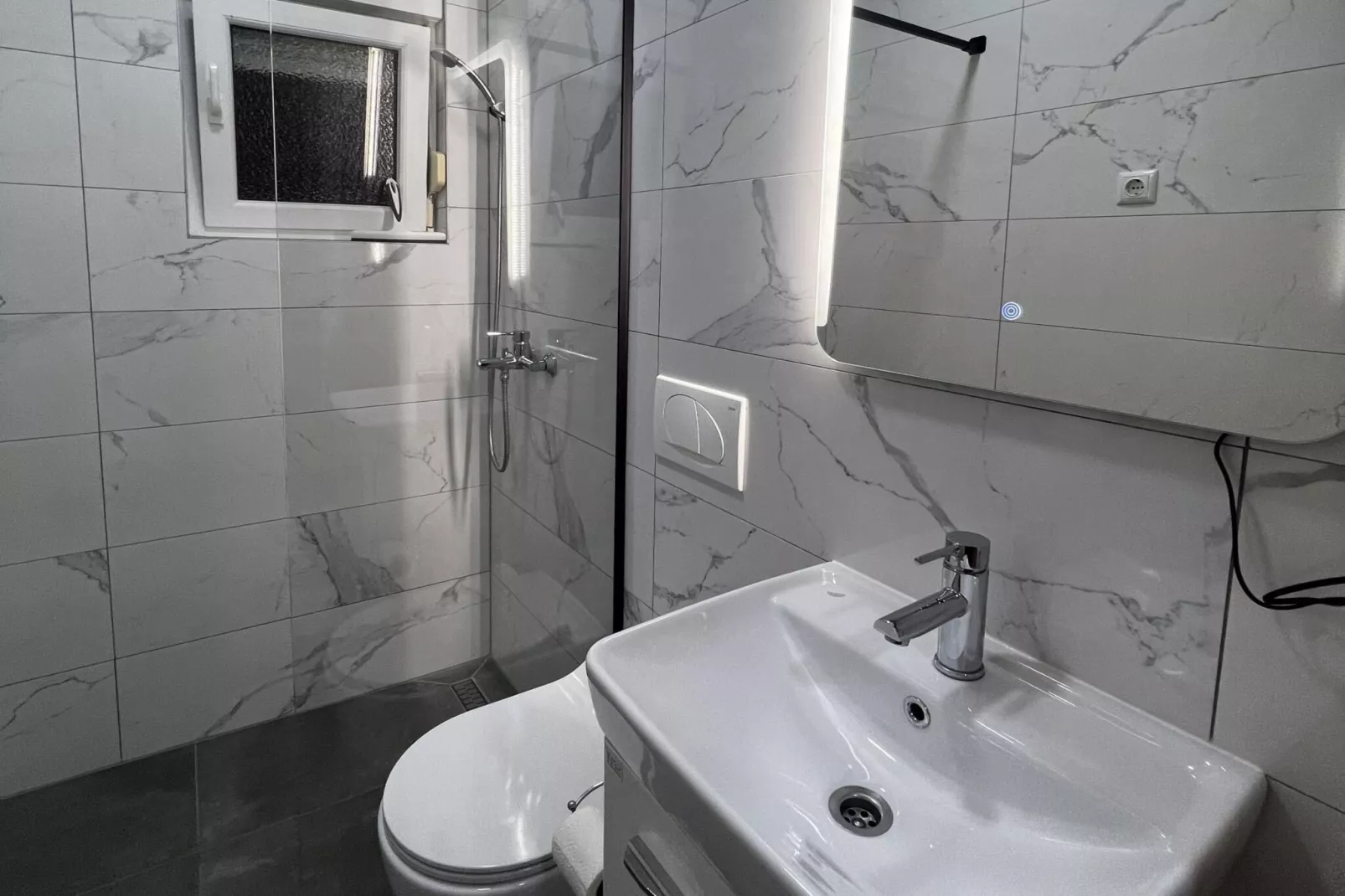 Apartment Lavaran 2 - Badkamer