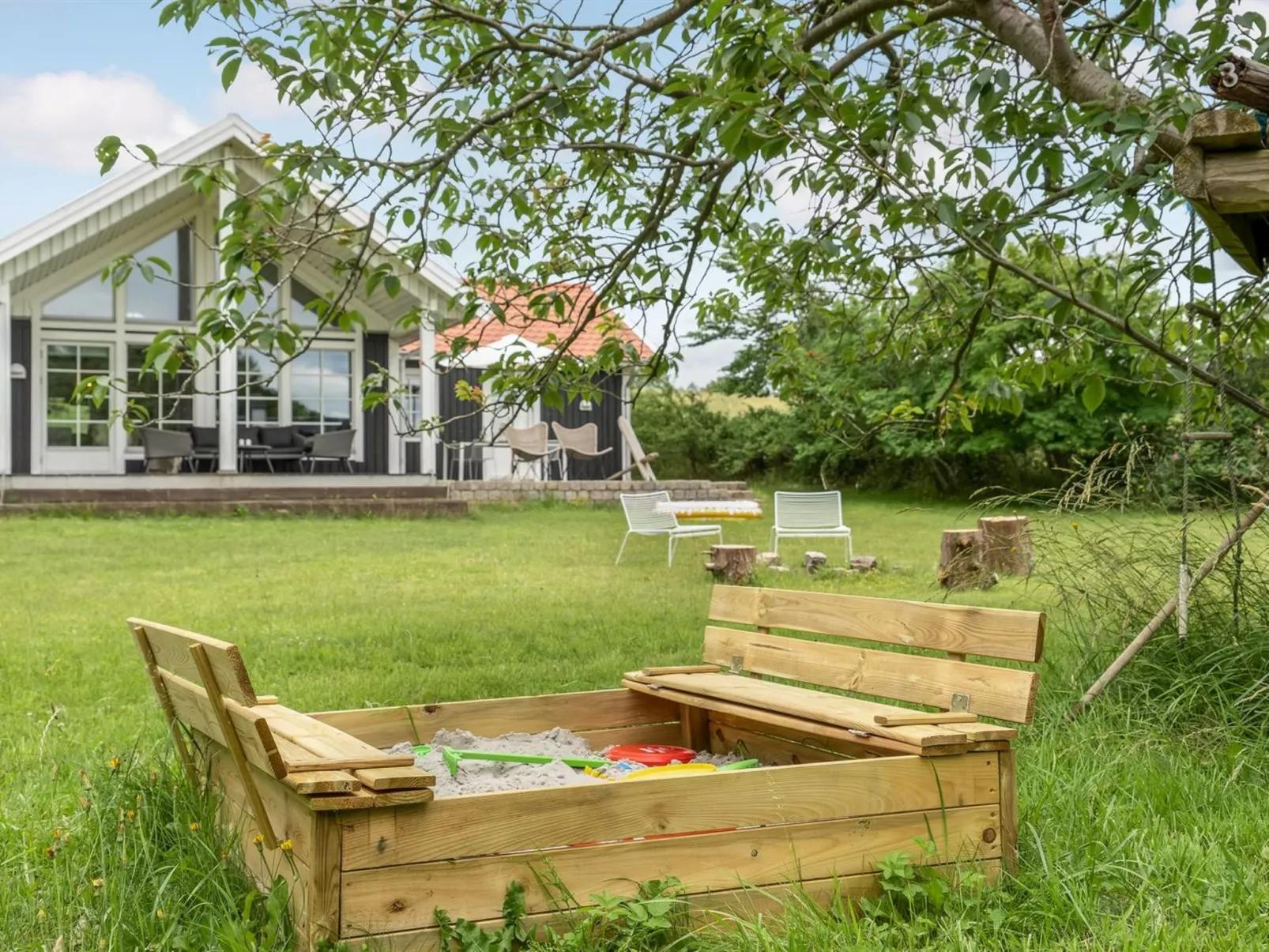 "Bernadete" - 50m to the fjord - Buiten