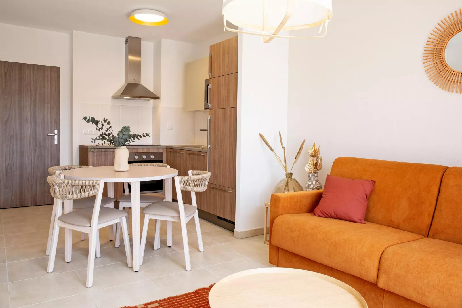 Résidence Domaine du Golfe du Lion St Cyprien - 24 app 4 pers- 1 chambre - climatisé - balcon-Woonkamer