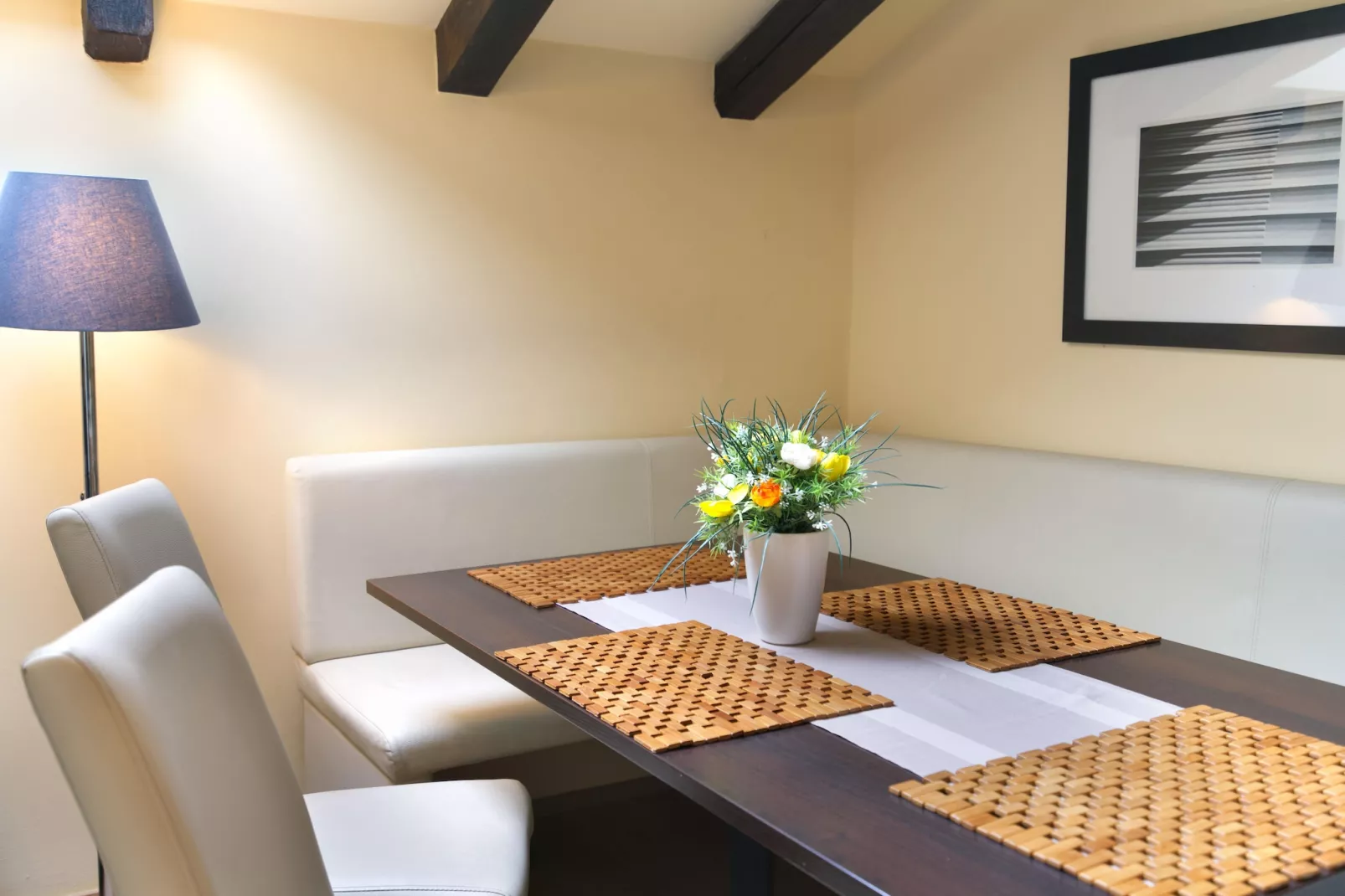 Menardi Penthouse AA - Eetkamer