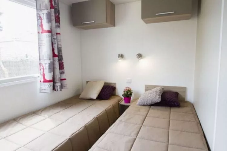 Caravanpark Domaine Sainte Véziane Bessan  Mobilhome Confort 3ch 6p-Slaapkamer