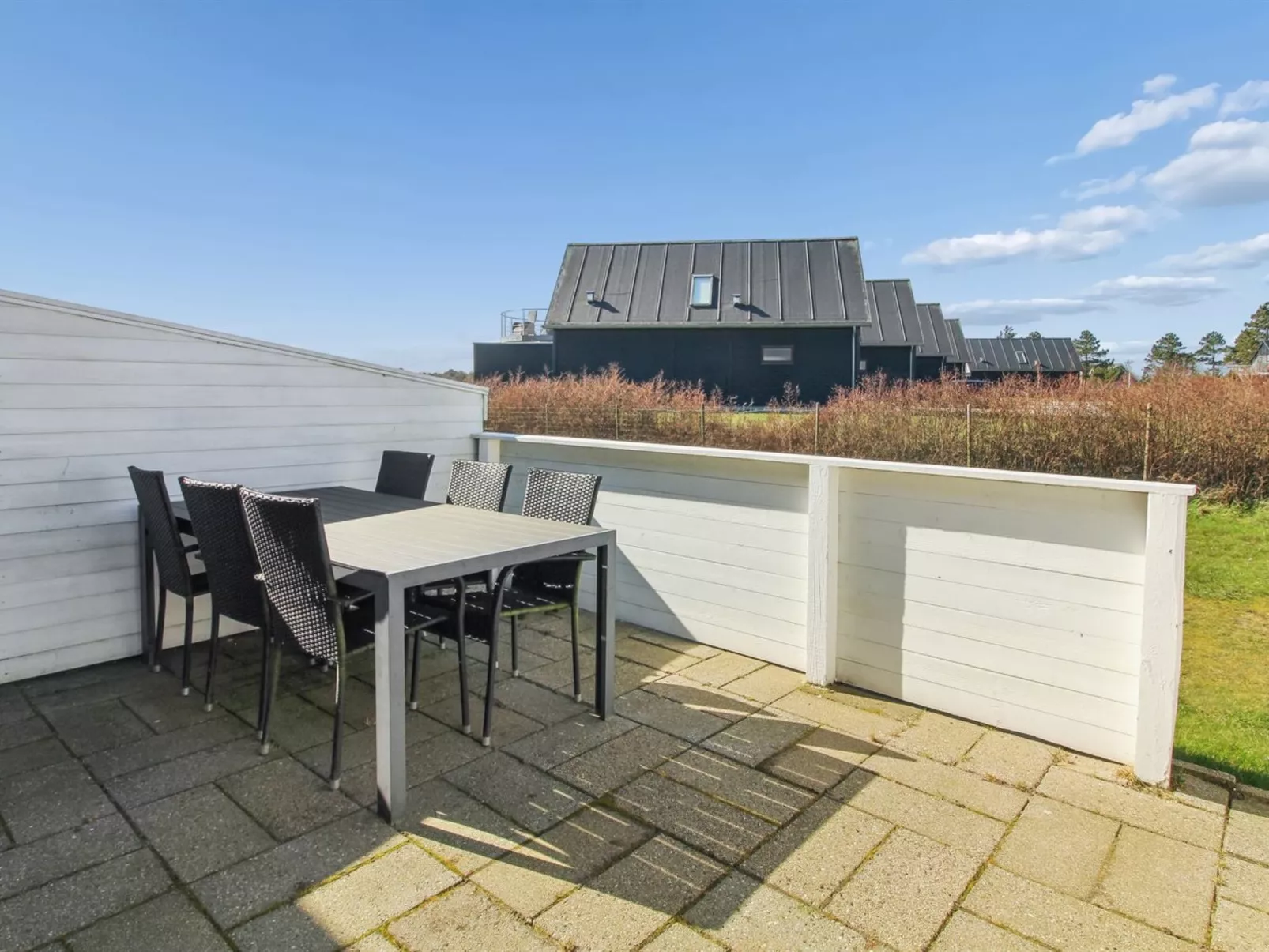 "Amlethus" - 2.3km from the sea - Buiten