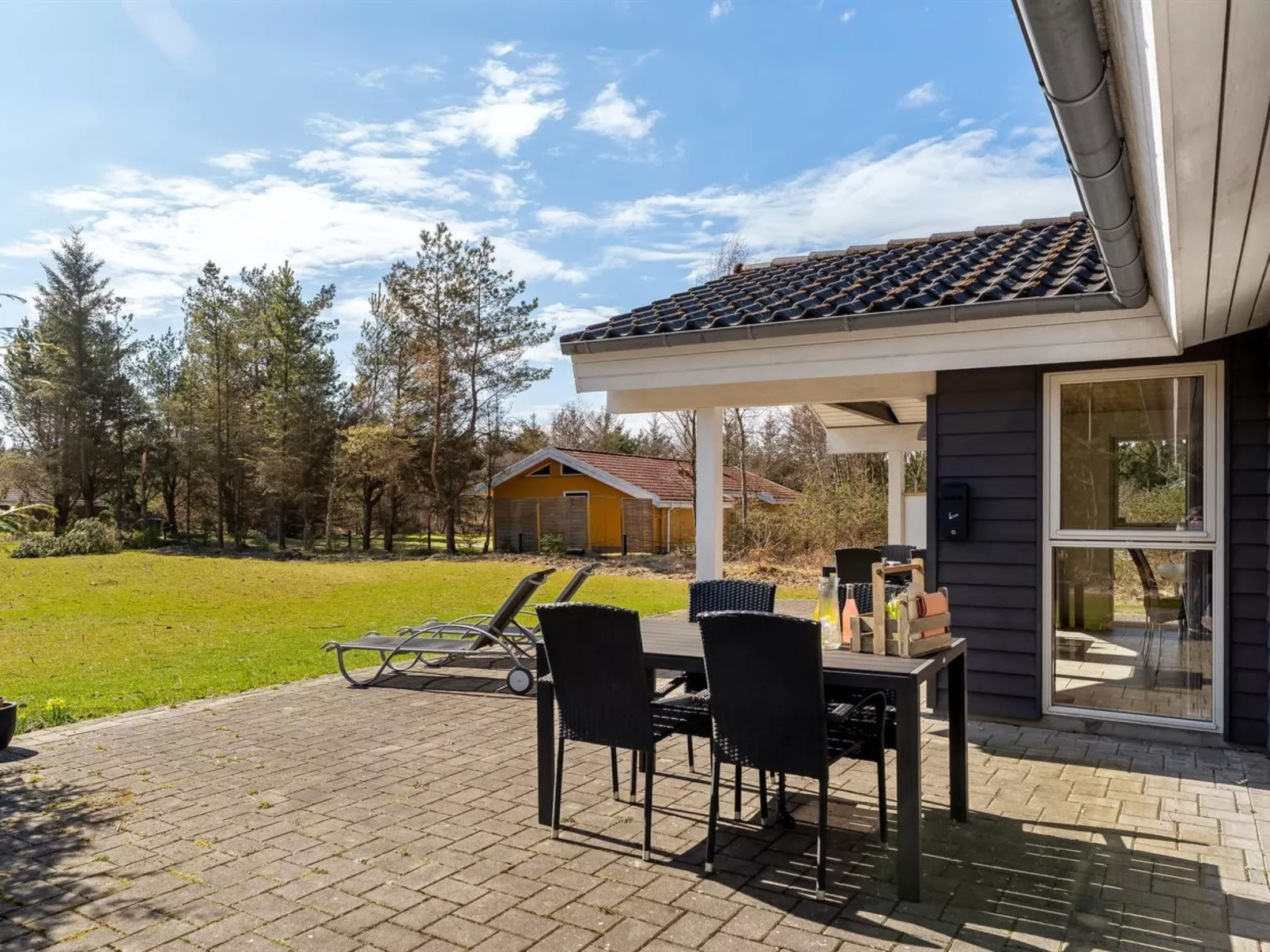 "Tamika" - 950m from the sea - Buiten