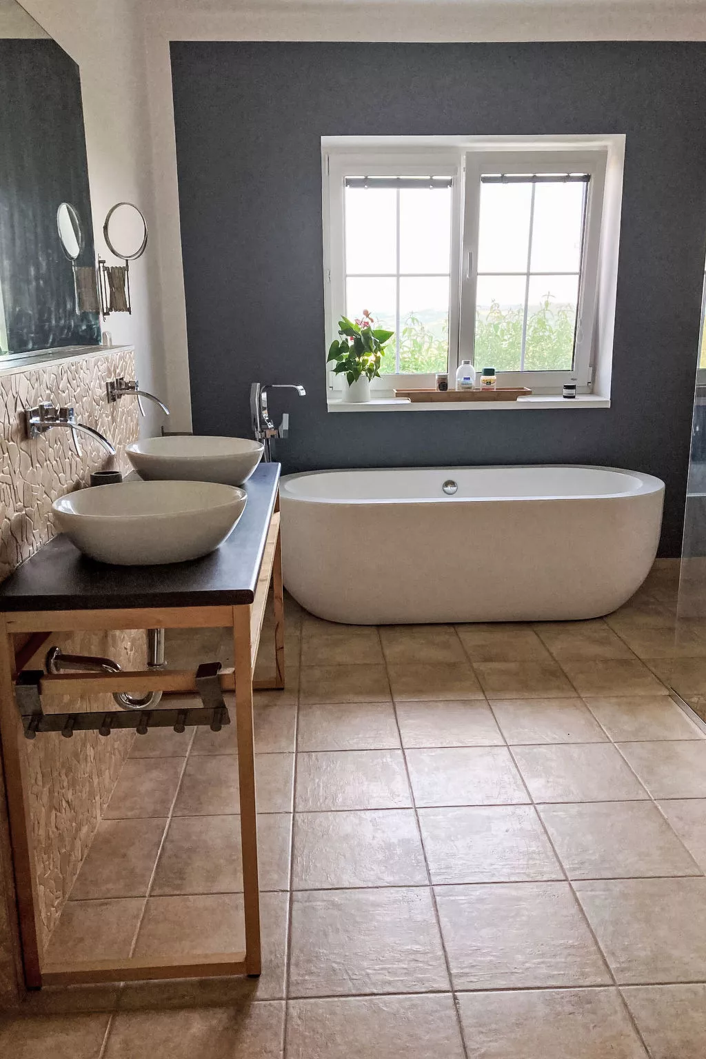 Hillside View - Binnen