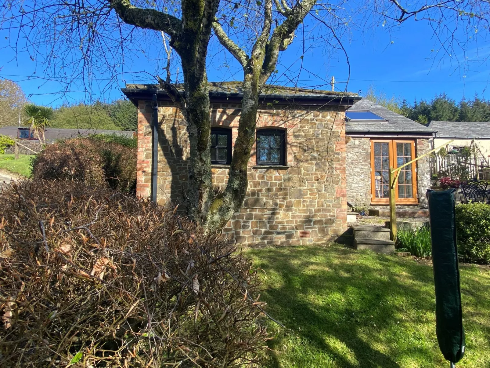 Shipload Cottage - Buiten