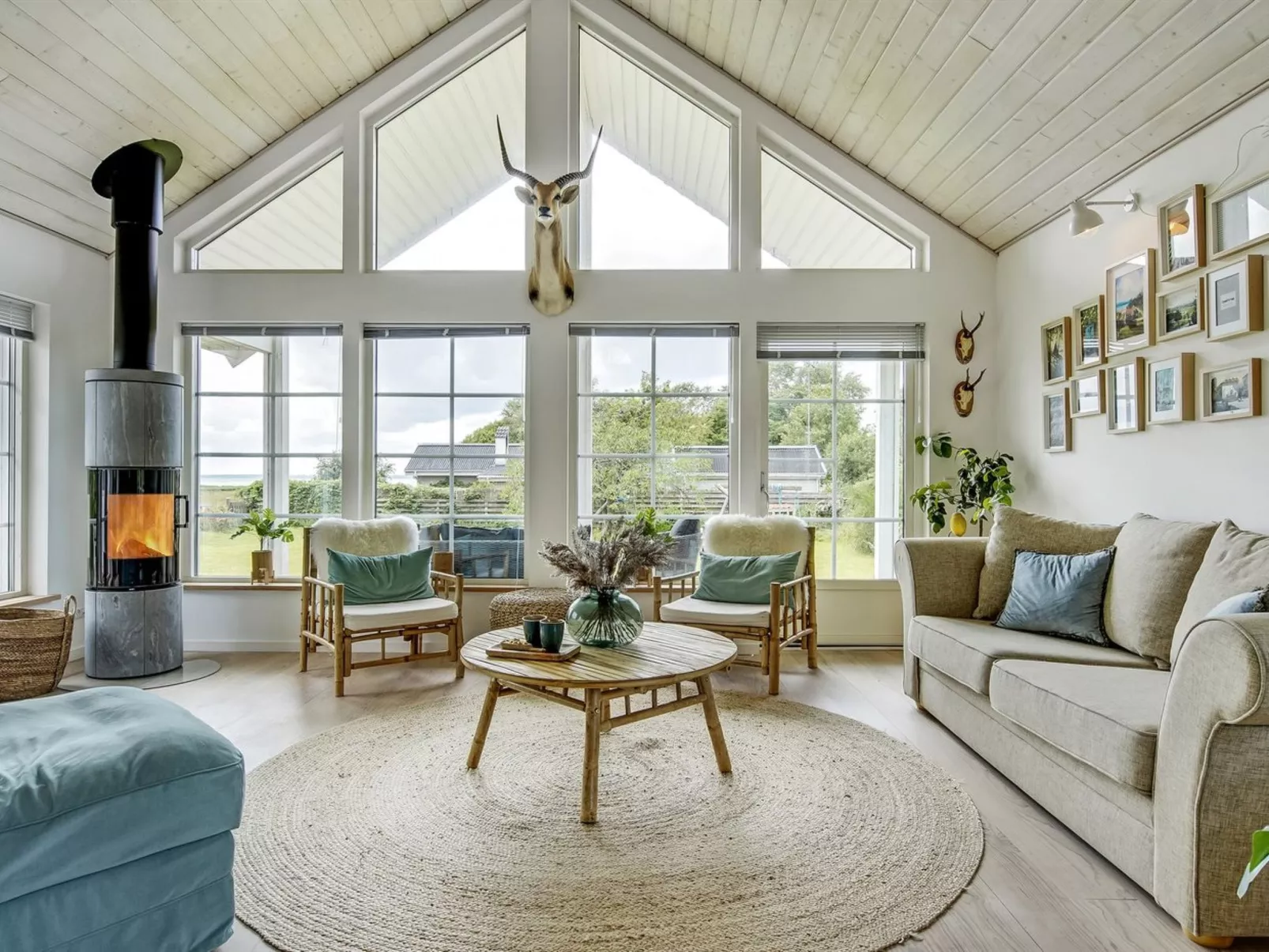 "Bernadete" - 50m to the fjord - Binnen