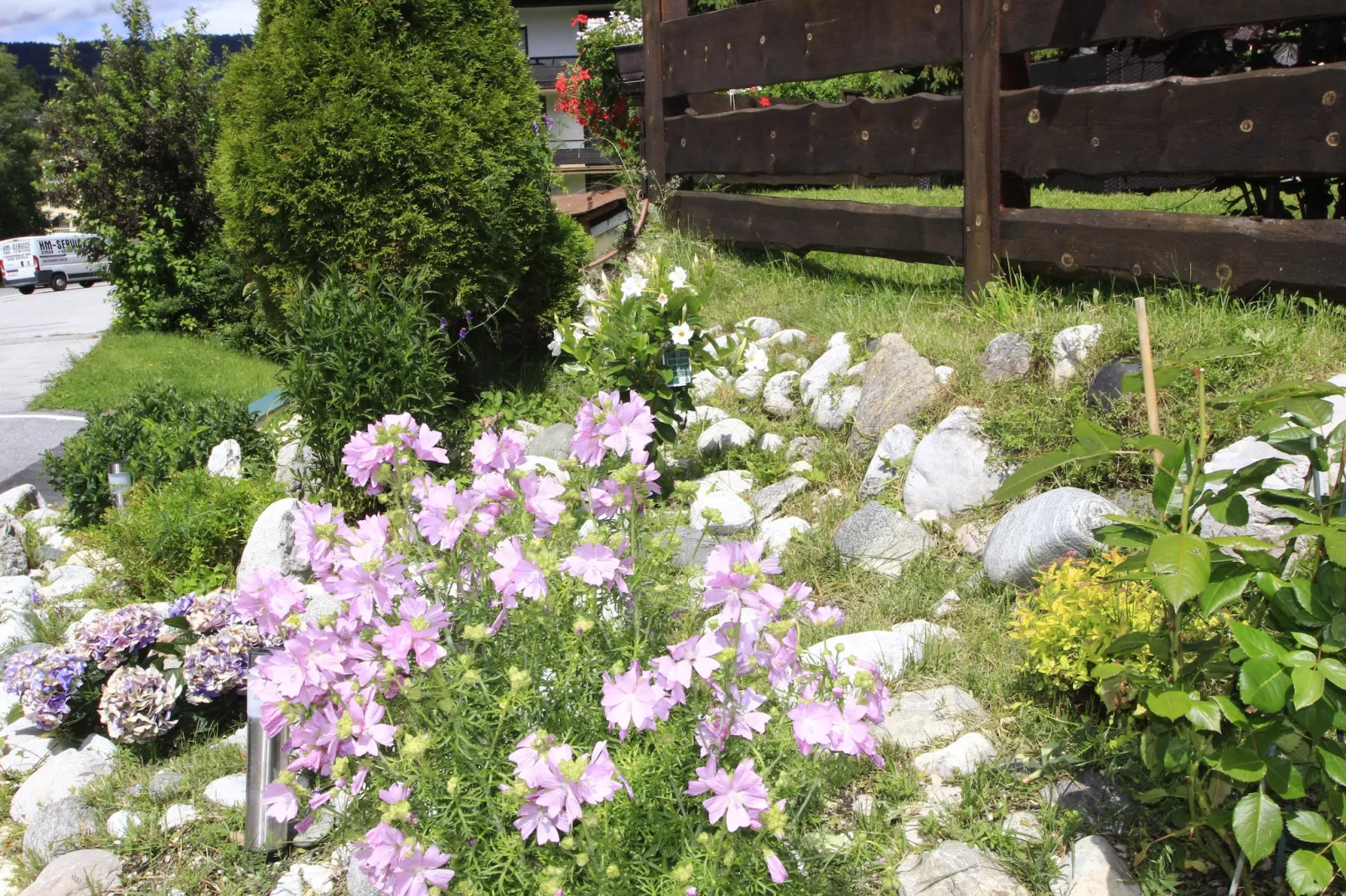 Menardi Penthouse AA - Tuinen zomer