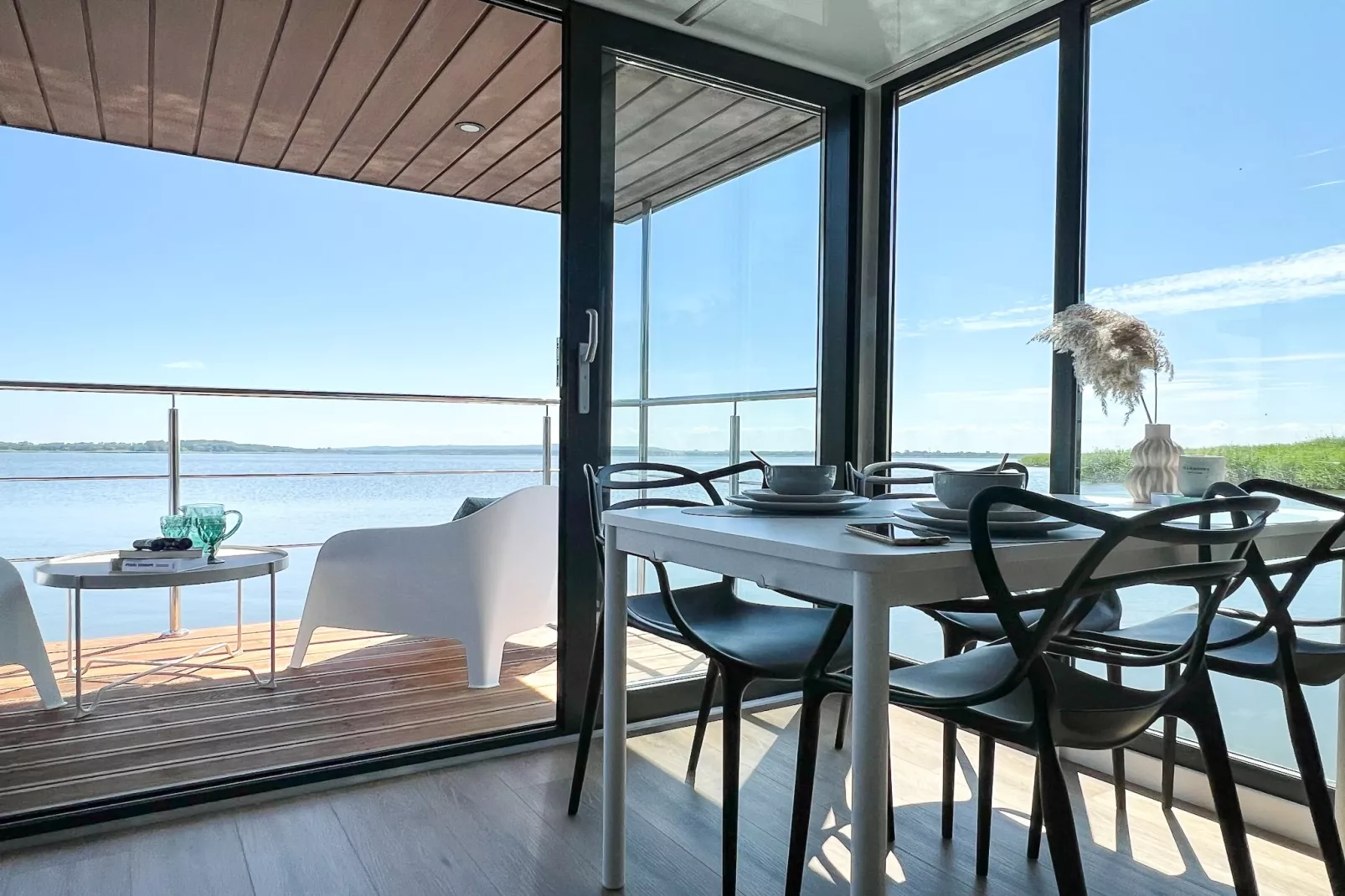 Domek na wodzie dla 5 osób - Terrasbalkon