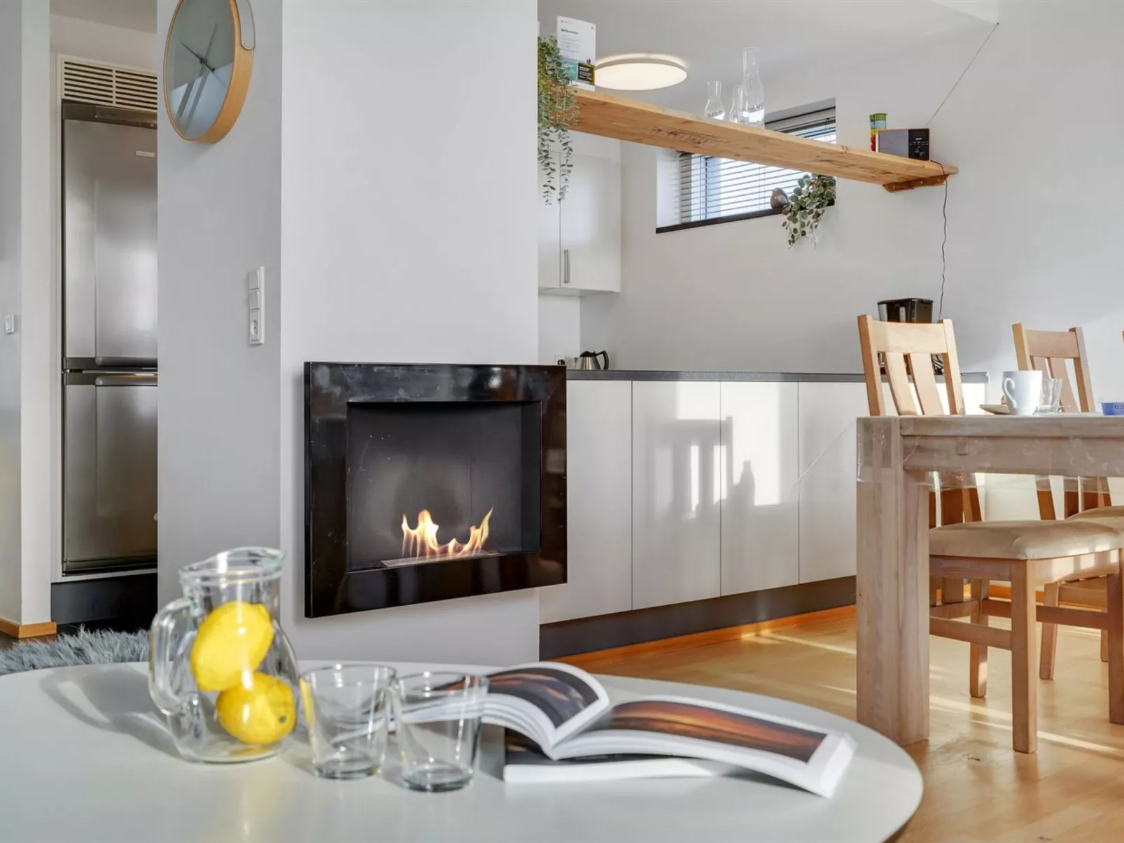 "Pirkko" - 100m from the sea - Binnen